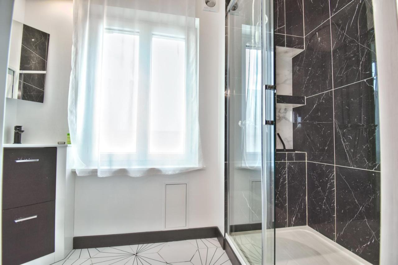 Апартаменти * Le Loft Des Mysteres * Меінтенон Екстер'єр фото